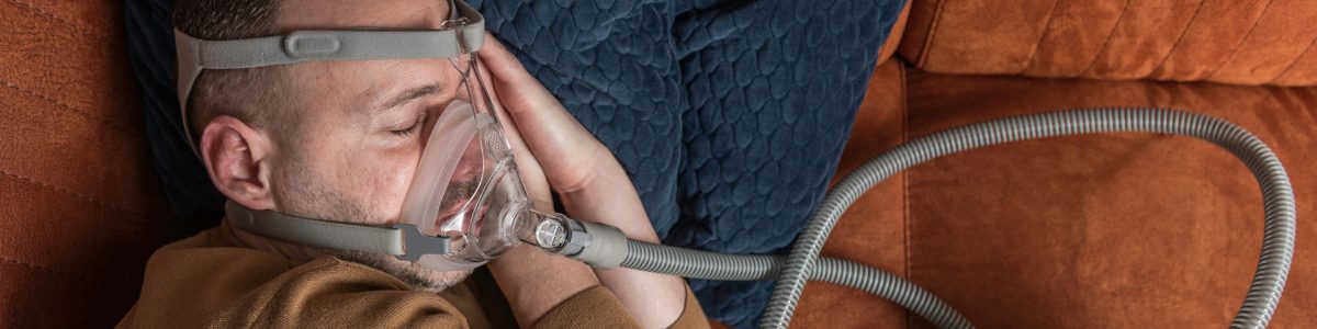 Sleeping with a Sleep Apnoea mask | CPAP.co.uk